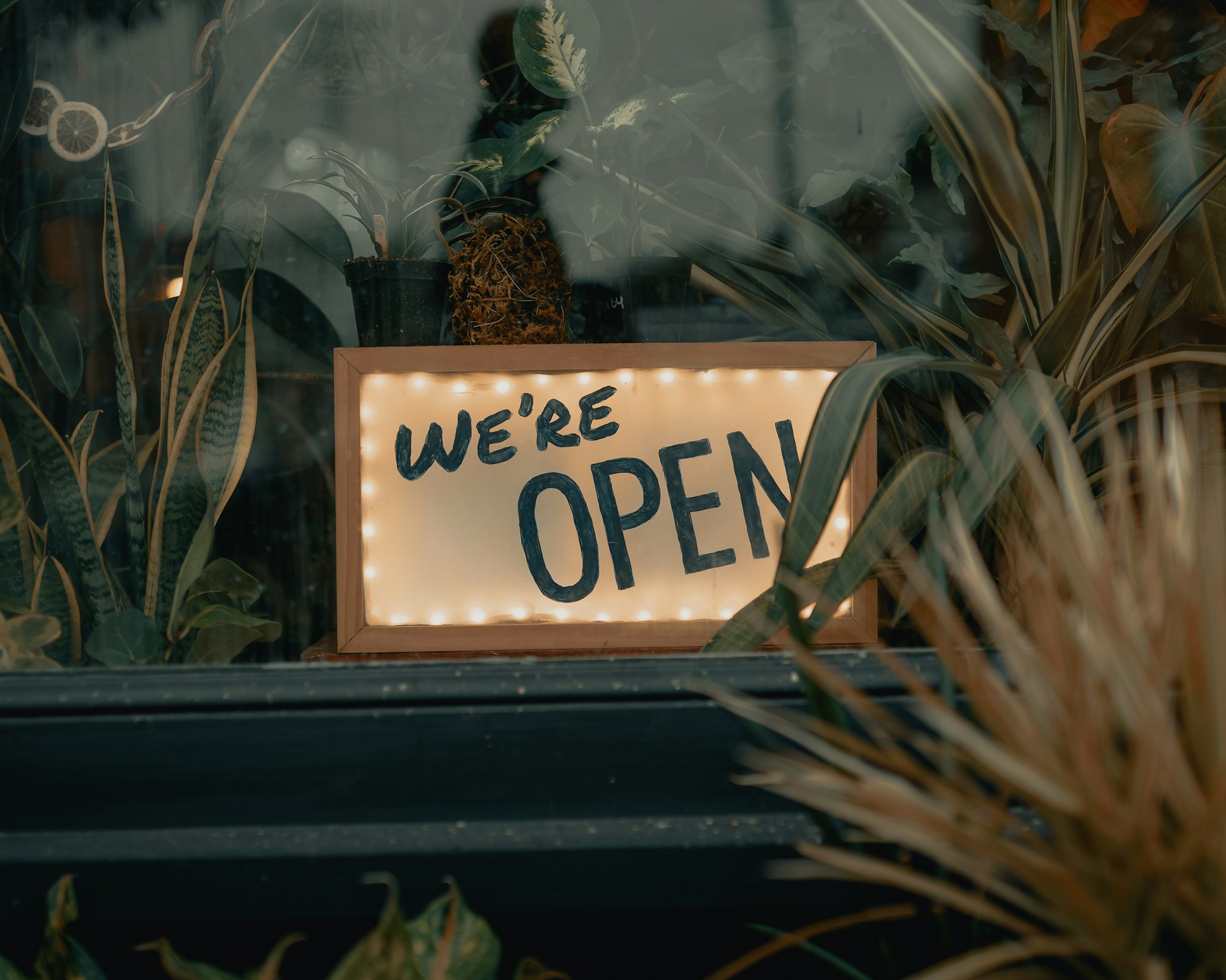 Welcome! A Front Desk View on Going Green in U.S. Hotels